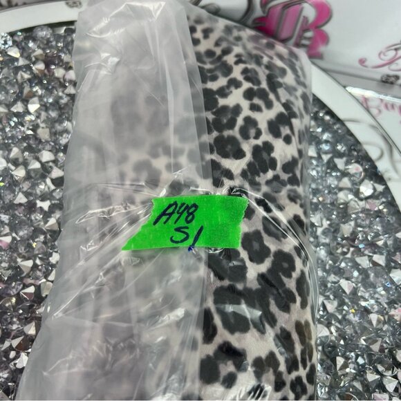 Company Ellen Tracy top shirt cheetah Leopard Print Top with 3/4 Sleeves - Picture 7 of 7